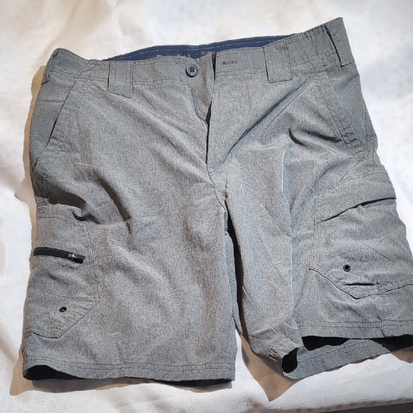 NWOT Denali Men's Gray Cargo Shorts - Picture 1 of 7